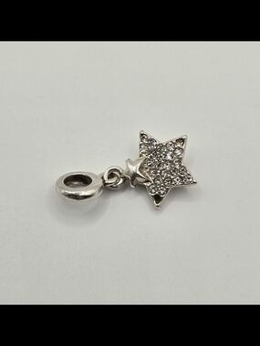 Chamilia 925 Sterling Silver 2013 Star Dangle Charm w/ Swarovski Crystals
